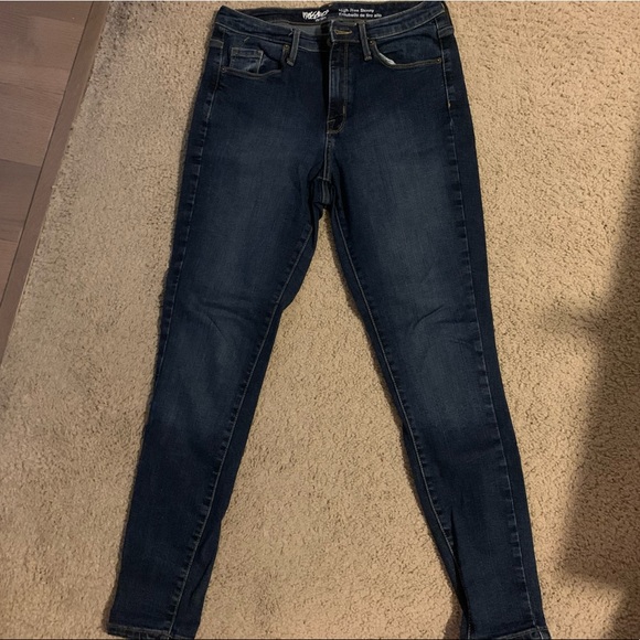 2/$20 High-Rise Skinny Jeans - 8 Short - Picture 2 of 3